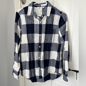 Old Navy The Classic Shirt Plaid blue/white Size Small Women’s